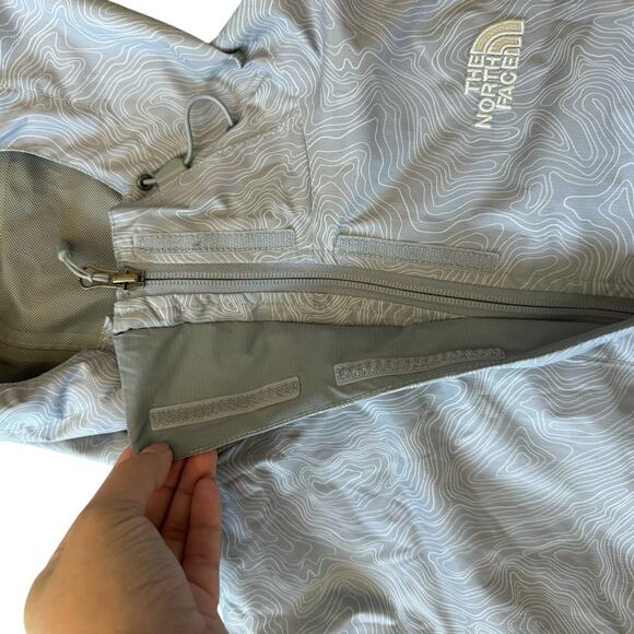 North Face Women’s Lightweight Windbreaker Jacket Waterproof Gray Swirl Size S - Picture 6 of 7